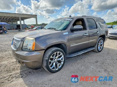 2011 GMC YUKON DENALI 1GKS1EEF5BR335225 - główne zdjęcie licytacji z USA - miniatura