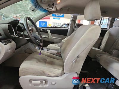Zdjęcie 7 z 14 samochodu: 2012 TOYOTA HIGHLANDER BASE VIN:5TDBK3EH6CS149954 - miniatura