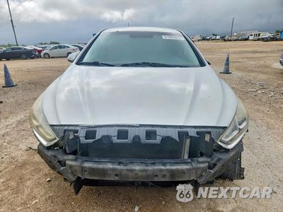 Piąte zdjęcie samochodu w środku: 2018 HYUNDAI SONATA SE VIN:5NPE24AF2JH674262 - miniatura