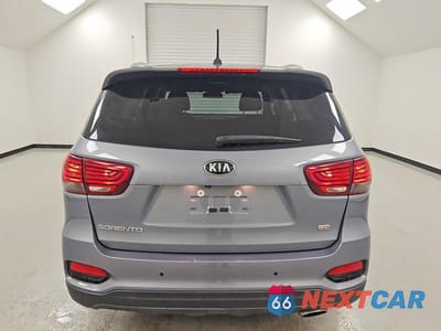 Zdjęcie 6 z 13 samochodu: 2020 KIA SORENTO LX VIN:5XYPG4A33LG632001 - miniatura