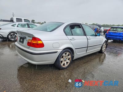 Trzecie zdjęcie samochodu z tyłu: 2002 BMW 325 I VIN:WBAEV33462KL67156 - miniatura