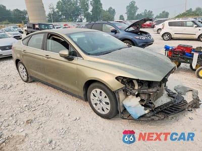 Czwarte zdjęcie samochodu z boku: 2013 FORD FUSION S VIN:3FA6P0G74DR188008 - miniatura