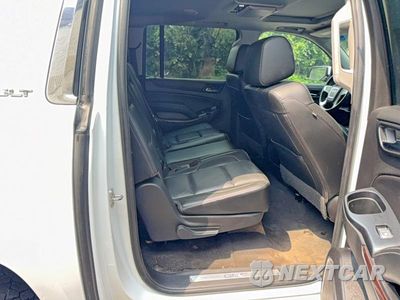 Zdjęcie 6 z 10 samochodu: 2019 GMC YUKON XL K1500 SLT VIN:1GKS2GKC2KR289548 - miniatura