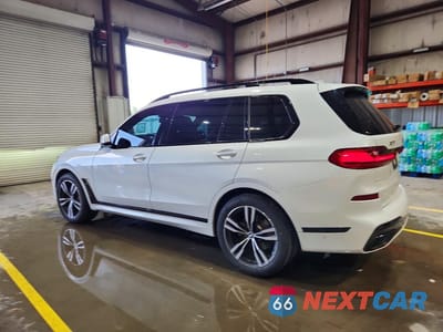 Drugie zdjęcie samochodu z przodu: 2022 BMW X7 XDRIVE40I VIN:5UXCW2C06N9K98431 - miniatura