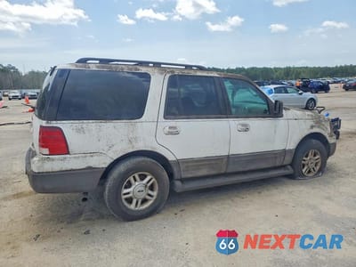 Trzecie zdjęcie samochodu z tyłu: 2005 FORD EXPEDITION XLT VIN:1FMPU16555LB12452 - miniatura