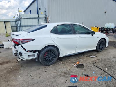 Trzecie zdjęcie samochodu z tyłu: 2024 TOYOTA CAMRY SE VIN:4T1T11AK2RU844543 - miniatura