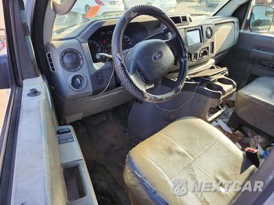 Zdjęcie 8 z 13 samochodu: 2010 FORD ECONOLINE E250 VAN VIN:1FTNE2EW0ADA26219 - miniatura