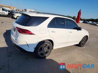 Trzecie zdjęcie samochodu z tyłu: 2021 MERCEDES-BENZ GLE 350 VIN:4JGFB4JE8MA460606 - miniatura