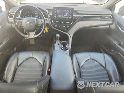 Zdjęcie 8 z 13 samochodu: 2021 TOYOTA CAMRY SE VIN:4T1G11AK4MU536655 - miniatura