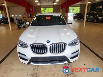 Piąte zdjęcie samochodu w środku: 2019 BMW X3 XDRIVE30I VIN:5UXTR9C50KLP77535 - miniatura