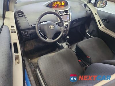Zdjęcie 8 z 12 samochodu: 2010 TOYOTA YARIS BASE VIN:JTDJT4K34A5321229 - miniatura