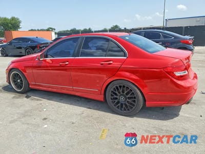 Drugie zdjęcie samochodu z przodu: 2013 MERCEDES-BENZ C 250 VIN:WDDGF4HB5DR288776 - miniatura