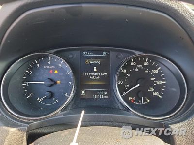 Zdjęcie 9 z 12 samochodu: 2017 NISSAN ROGUE SV VIN:KNMAT2MT2HP523213 - miniatura
