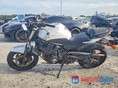 Trzecie zdjęcie samochodu z tyłu: 2012 YAMAHA FZ6 R VIN:JYARJ18E5CA009412 - miniatura