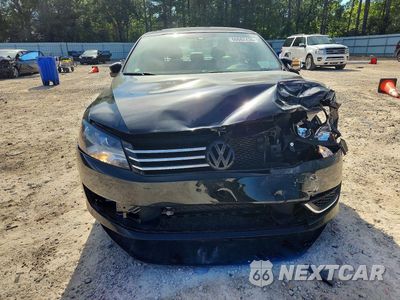 Piąte zdjęcie samochodu w środku: 2015 VOLKSWAGEN PASSAT S VIN:1VWAT7A39FC002668 - miniatura