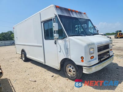 Czwarte zdjęcie samochodu z boku: 2003 FORD E350 DELIVERY TRUCK VIN:1FCKE39L93HB32964 - miniatura