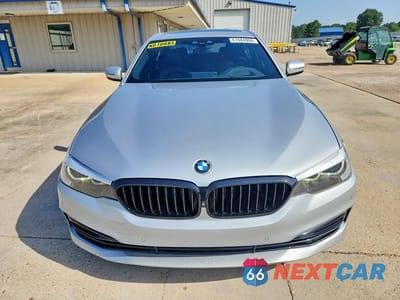 Piąte zdjęcie samochodu w środku: 2018 BMW 530 I VIN:WBAJA5C59JG898836 - miniatura