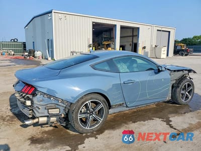 Trzecie zdjęcie samochodu z tyłu: 2025 FORD MUSTANG VIN:1FA6P8TH4S5126394 - miniatura