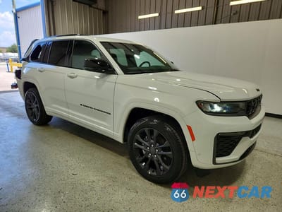 Czwarte zdjęcie samochodu z boku: 2026 JEEP GRAND CHEROKEE LIMITED VIN:1C4RJHBR4TC282872 - miniatura