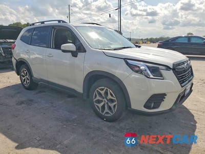 Czwarte zdjęcie samochodu z boku: 2022 SUBARU FORESTER PREMIUM VIN:JF2SKAEC8NH444605 - miniatura