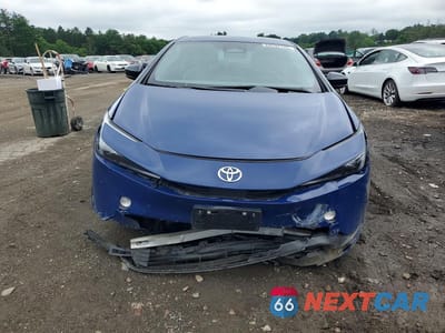 Piąte zdjęcie samochodu w środku: 2025 TOYOTA PRIUS LE VIN:JTDACAAU5S3054740 - miniatura