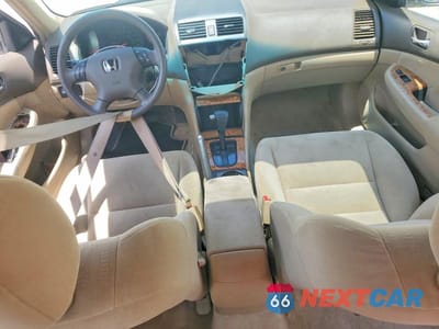 Zdjęcie 8 z 12 samochodu: 2003 HONDA ACCORD EX VIN:1HGCM56603A086792 - miniatura
