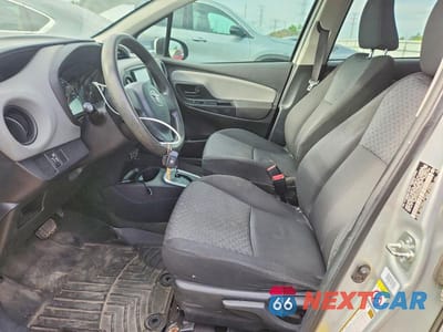 Zdjęcie 7 z 12 samochodu: 2016 TOYOTA YARIS 5-DOOR L VIN:VNKKTUD33GA065822 - miniatura