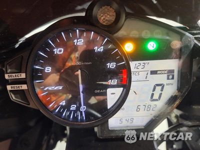 Zdjęcie 7 z 9 samochodu: 2020 YAMAHA YZFR6 VIN:JYARJ28E5LA007696 - miniatura