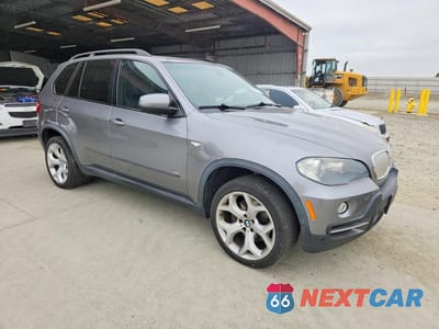 Czwarte zdjęcie samochodu z boku: 2008 BMW X5 4.8I VIN:5UXFE83518L162228 - miniatura