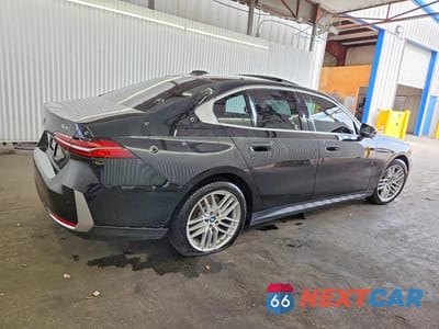 Trzecie zdjęcie samochodu z tyłu: 2025 BMW 530 I VIN:WBA43FJ01SCU53049 - miniatura