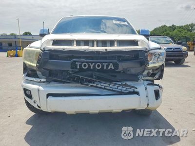 Piąte zdjęcie samochodu w środku: 2014 TOYOTA TUNDRA CREWMAX PLATINUM VIN:5TFAW5F14EX343988 - miniatura