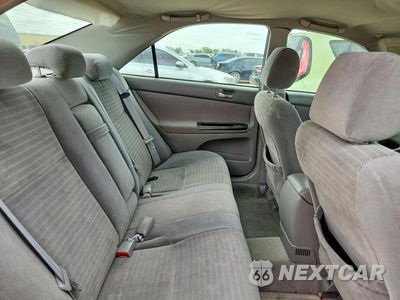 Zdjęcie 10 z 12 samochodu: 2005 TOYOTA CAMRY LE VIN:4T1BE32K85U598876 - miniatura