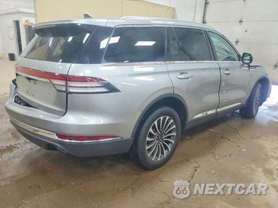 Trzecie zdjęcie samochodu z tyłu: 2023 LINCOLN AVIATOR RESERVE VIN:5LM5J7XC4PGL28916 - miniatura