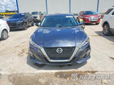Piąte zdjęcie samochodu w środku: 2019 NISSAN ALTIMA SL VIN:1N4BL4EV0KC231192 - miniatura