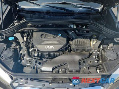 Zdjęcie 12 z 13 samochodu: 2016 BMW X1 XDRIVE28I VIN:WBXHT3C38GP887076 - miniatura