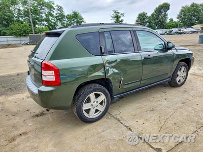Trzecie zdjęcie samochodu z tyłu: 2008 JEEP COMPASS SPORT VIN:1J8FF47W78D593332 - miniatura