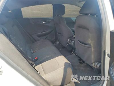 Zdjęcie 10 z 12 samochodu: 2018 CHEVROLET MALIBU LT VIN:1G1ZD5ST1JF237751 - miniatura