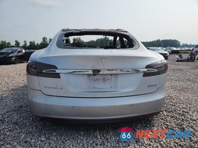 Zdjęcie 6 z 11 samochodu: 2015 TESLA MODEL S P85D VIN:5YJSA1H43FF091908 - miniatura