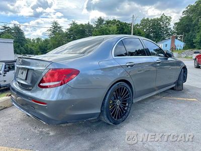 Trzecie zdjęcie samochodu z tyłu: 2017 MERCEDES-BENZ E 300 4MATIC VIN:WDDZF4KB8HA079800 - miniatura