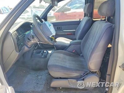 Zdjęcie 7 z 12 samochodu: 1998 TOYOTA TACOMA XTRACAB VIN:4TAVN52NXWZ057903 - miniatura