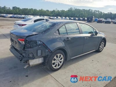 Trzecie zdjęcie samochodu z tyłu: 2026 TOYOTA COROLLA LE VIN:5YFB4MDE1TP382611 - miniatura