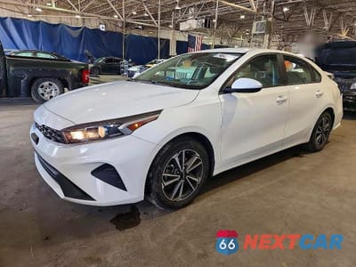 2023 KIA FORTE LXS 3KPF24AD8PE646885 - główne zdjęcie licytacji z USA - miniatura