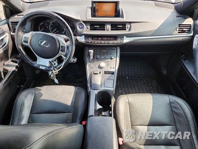 Zdjęcie 8 z 12 samochodu: 2012 LEXUS CT 200 VIN:JTHKD5BH7C2104019 - miniatura