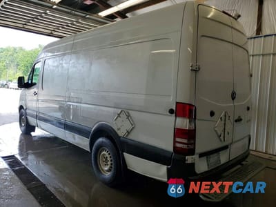 Drugie zdjęcie samochodu z przodu: 2014 MERCEDES-BENZ SPRINTER 2500 DELIVERY VAN VIN:WD3PE8DE4E5897381 - miniatura