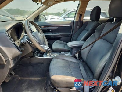 Zdjęcie 7 z 14 samochodu: 2019 MITSUBISHI OUTLANDER ES VIN:JA4AD2A34KZ011525 - miniatura