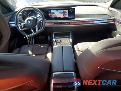 Zdjęcie 8 z 12 samochodu: 2024 BMW 740 I VIN:WBA23EH01RCR25672 - miniatura