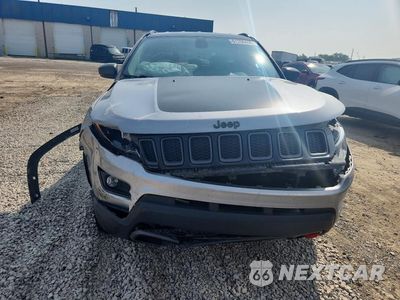 Piąte zdjęcie samochodu w środku: 2019 JEEP COMPASS TRAILHAWK VIN:3C4NJDDB6KT619407 - miniatura