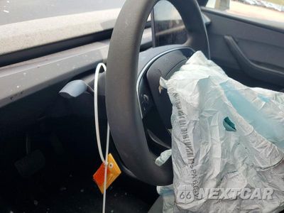 Zdjęcie 9 z 12 samochodu: 2026 TESLA MODEL Y VIN:7SAYGDED4TA575175 - miniatura