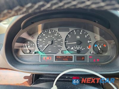 Zdjęcie 9 z 12 samochodu: 2003 BMW 325 I VIN:WBAEV33473KL89331 - miniatura