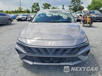 Piąte zdjęcie samochodu w środku: 2025 HYUNDAI ELANTRA HYBRID SEL SPORT VIN:KMHLM4DJ7SU146107 - miniatura